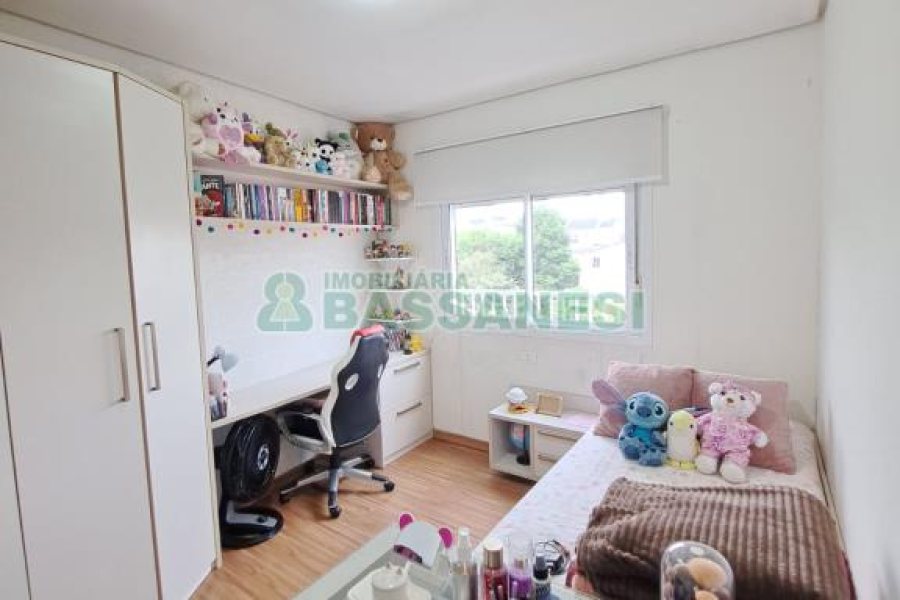 Apartamento com 70m², 2 dormitórios, 2 vagas, no bairro Ana Rech em Caxias do Sul para Comprar