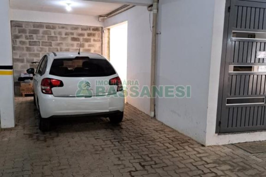 Apartamento com 70m², 2 dormitórios, 2 vagas, no bairro Ana Rech em Caxias do Sul para Comprar