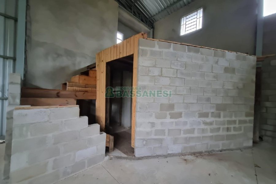 Pavilhão com 460m², no bairro Linha Feijo em Caxias do Sul para Alugar