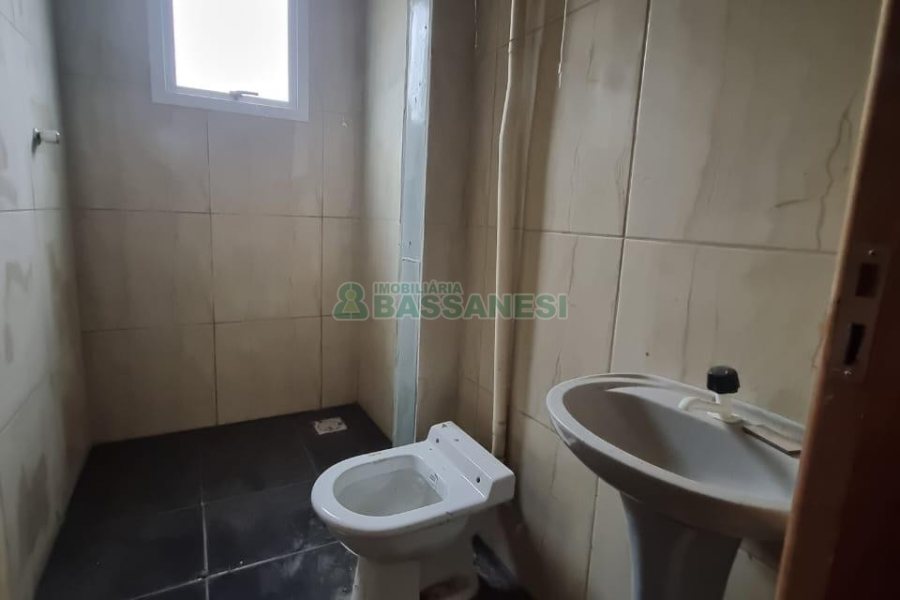 Pavilhão com 460m², no bairro Linha Feijo em Caxias do Sul para Alugar