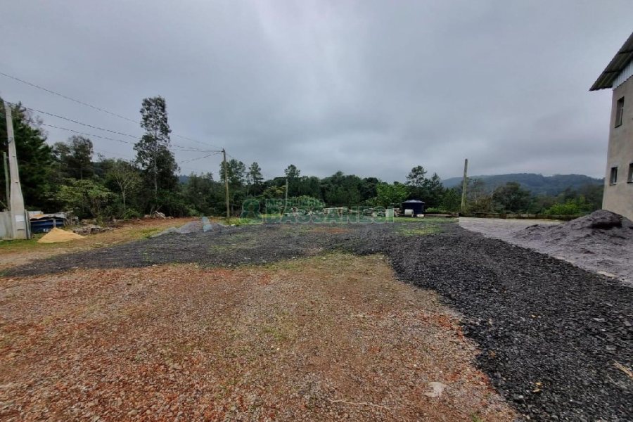 Pavilhão com 460m², no bairro Linha Feijo em Caxias do Sul para Alugar