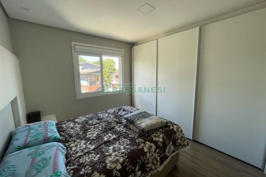 Apartamento com 87m², 2 dormitórios, 2 vagas, no bairro Santa Catarina em Caxias do Sul para Comprar