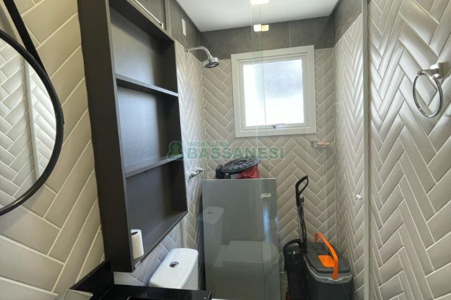 Apartamento com 87m², 2 dormitórios, 2 vagas, no bairro Santa Catarina em Caxias do Sul para Comprar