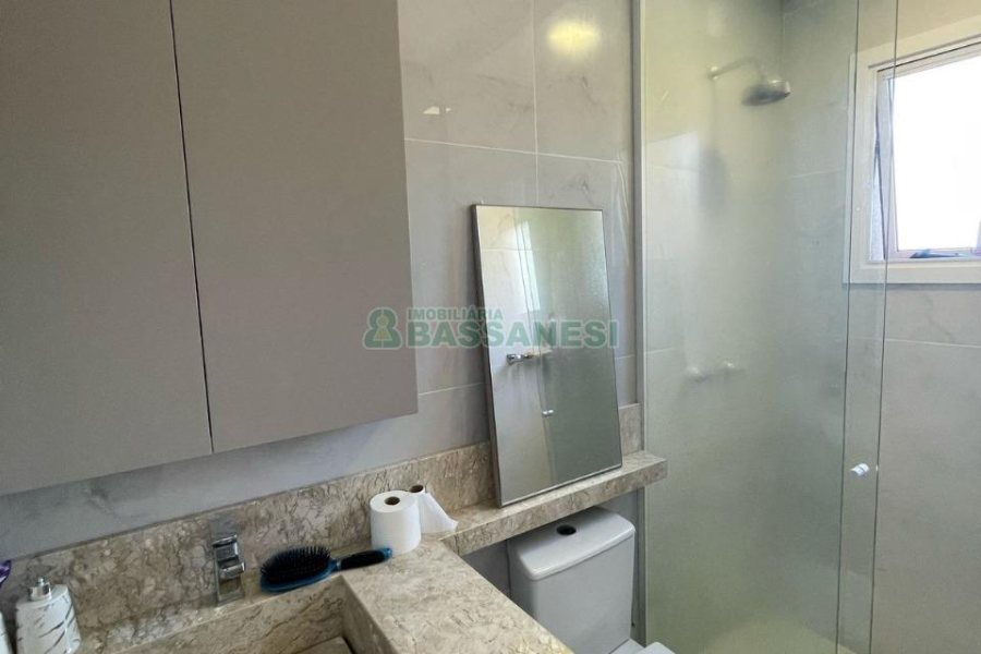 Apartamento com 87m², 2 dormitórios, 2 vagas, no bairro Santa Catarina em Caxias do Sul para Comprar