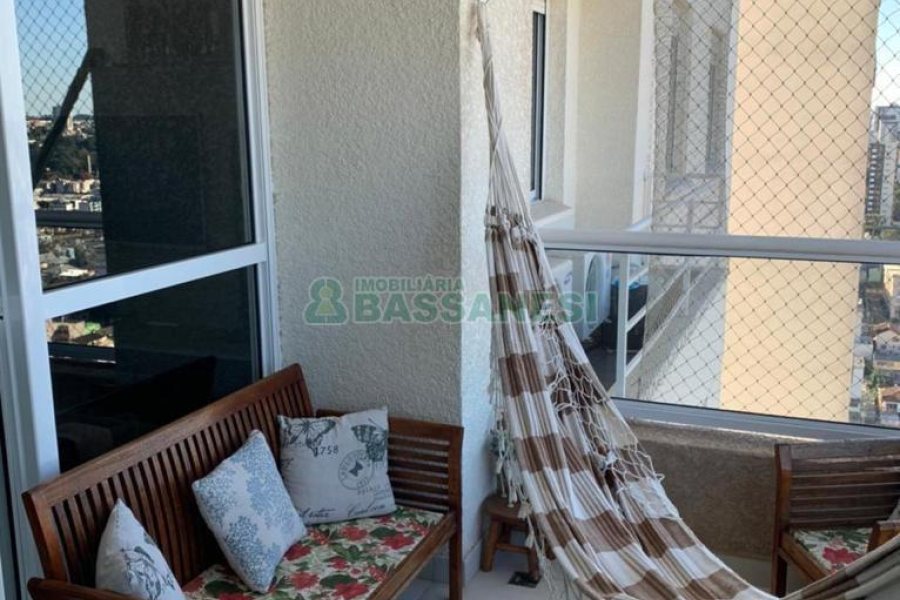 Apto Mobiliado com 112m², 3 dormitórios, 2 vagas, no bairro Cristo Redentor em Caxias do Sul para Alugar