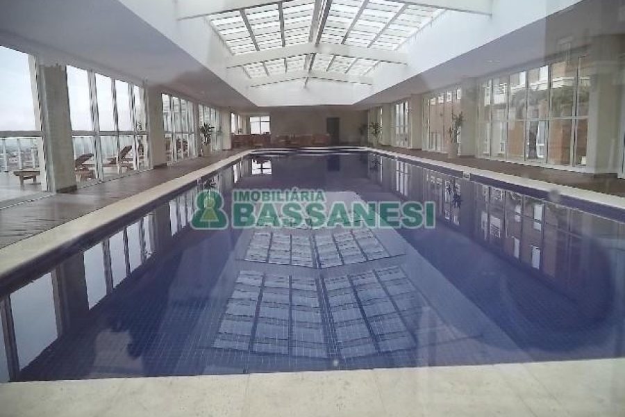 Apto Mobiliado com 112m², 3 dormitórios, 2 vagas, no bairro Cristo Redentor em Caxias do Sul para Alugar