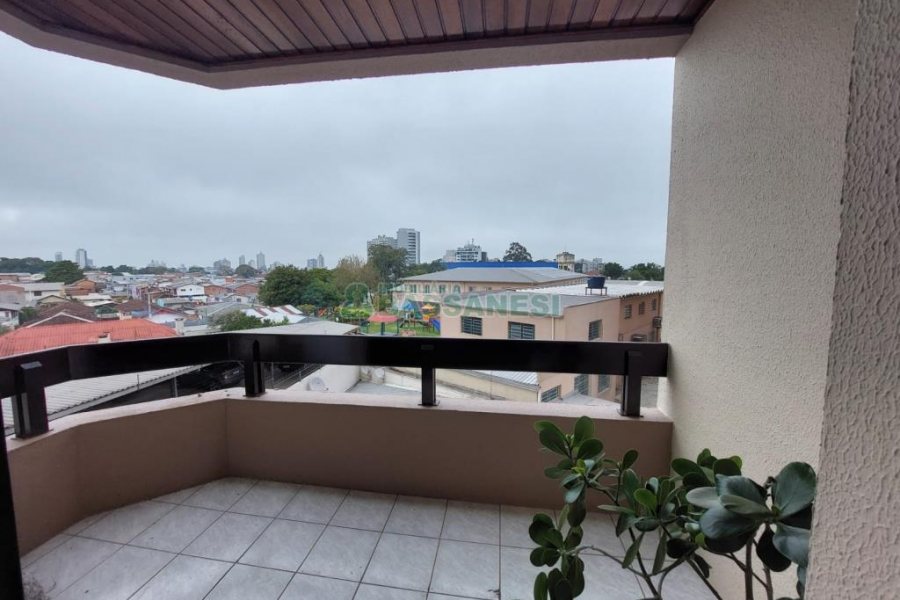 Apto Mobiliado com 90m², 2 dormitórios, 1 vaga, no bairro Madureira em Caxias do Sul para Alugar