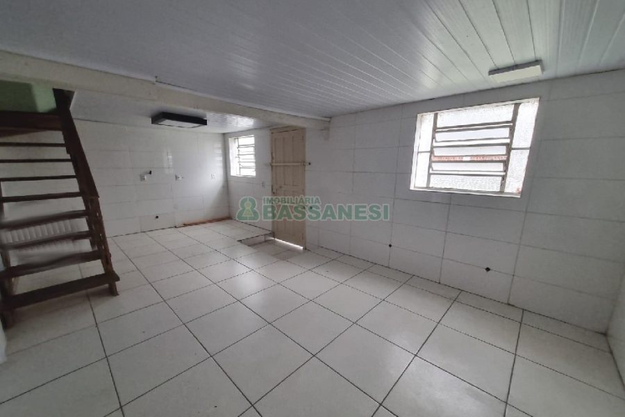 Casa Comercial com 120m², no bairro Exposição em Caxias do Sul para Alugar