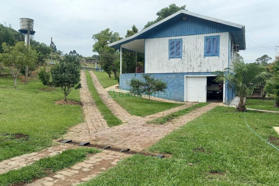 Chácara com 38200m², 3 dormitórios, no bairro Interior em São Marcos para Comprar