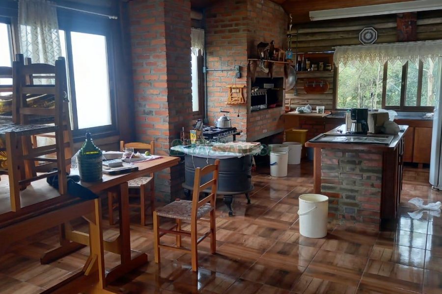 Chácara com 38200m², 3 dormitórios, no bairro Interior em São Marcos para Comprar