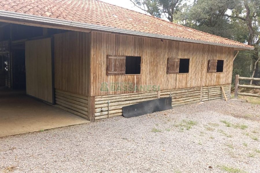 Chácara com 38200m², 3 dormitórios, no bairro Interior em São Marcos para Comprar