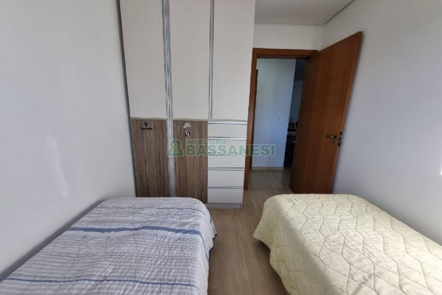 Apto Mobiliado com 55m², 2 dormitórios, 1 vaga, no bairro Vila Verde em Caxias do Sul para Alugar