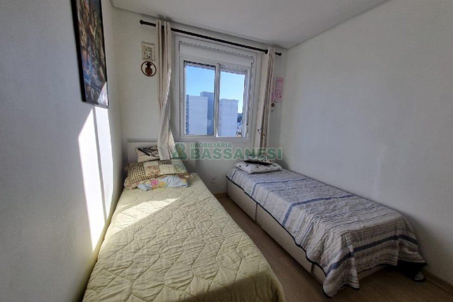 Apto Mobiliado com 55m², 2 dormitórios, 1 vaga, no bairro Vila Verde em Caxias do Sul para Alugar