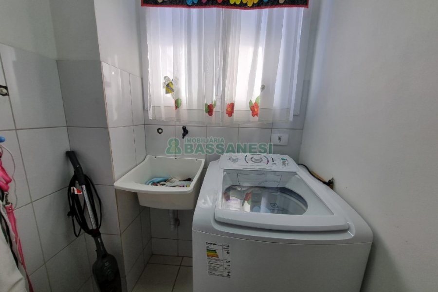 Apto Mobiliado com 55m², 2 dormitórios, 1 vaga, no bairro Vila Verde em Caxias do Sul para Alugar