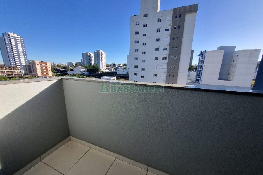 Apto Mobiliado com 55m², 2 dormitórios, 1 vaga, no bairro Vila Verde em Caxias do Sul para Alugar