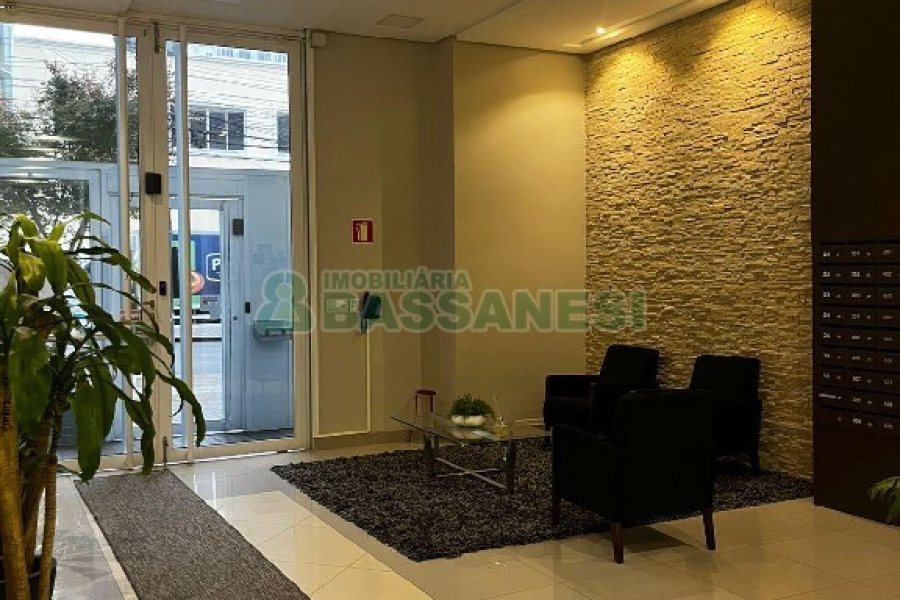 Apto Mobiliado com 54m², 1 dormitório, 1 vaga, no bairro Centro em Caxias do Sul para Alugar