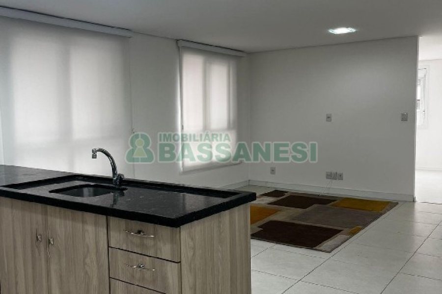 Apto Mobiliado com 54m², 1 dormitório, 1 vaga, no bairro Centro em Caxias do Sul para Alugar