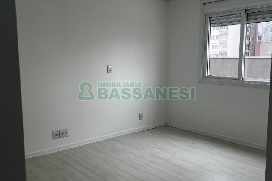 Apto Mobiliado com 54m², 1 dormitório, 1 vaga, no bairro Centro em Caxias do Sul para Alugar