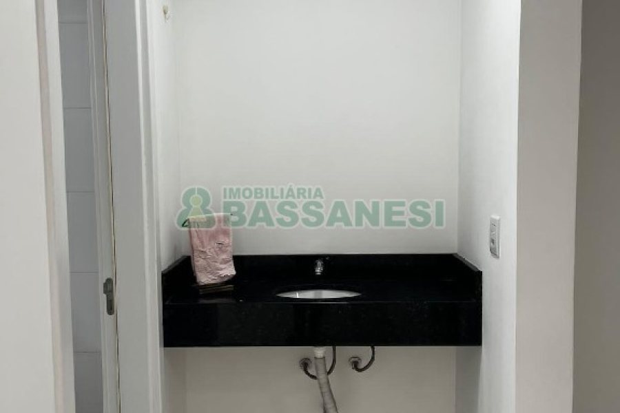 Apto Mobiliado com 54m², 1 dormitório, 1 vaga, no bairro Centro em Caxias do Sul para Alugar