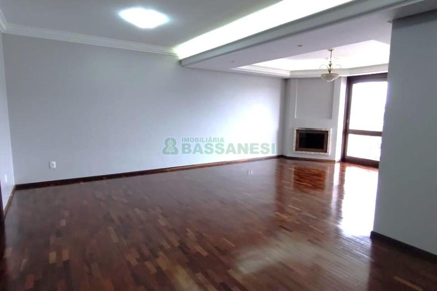 Apartamento com 180m², 3 dormitórios, 1 vaga, no bairro Cristo Redentor em Caxias do Sul para Alugar ou Comprar