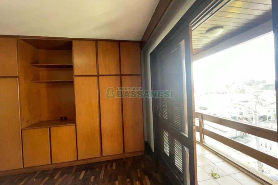Apartamento com 180m², 3 dormitórios, 1 vaga, no bairro Cristo Redentor em Caxias do Sul para Alugar ou Comprar