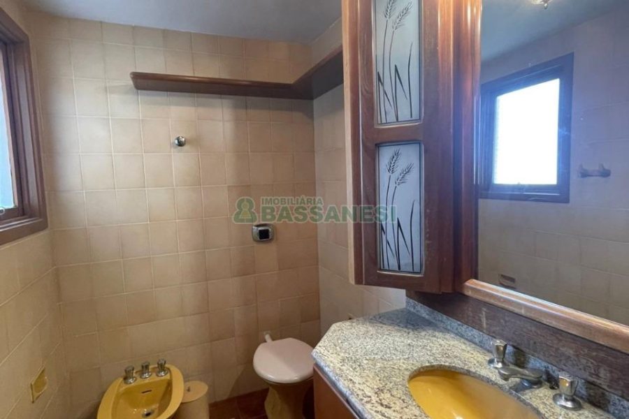 Apartamento com 180m², 3 dormitórios, 1 vaga, no bairro Cristo Redentor em Caxias do Sul para Alugar ou Comprar