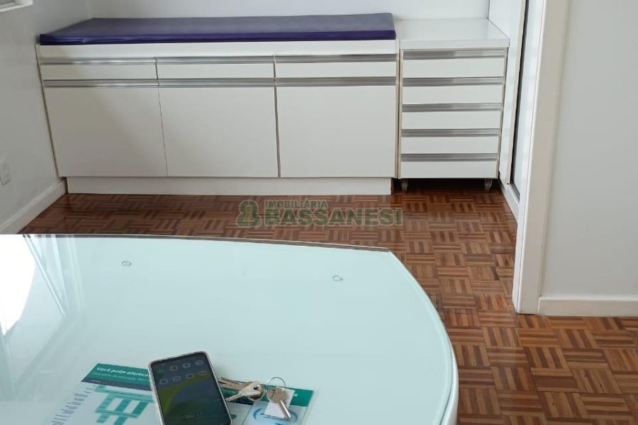 Sala com 33m², no bairro Centro em Caxias do Sul para Comprar