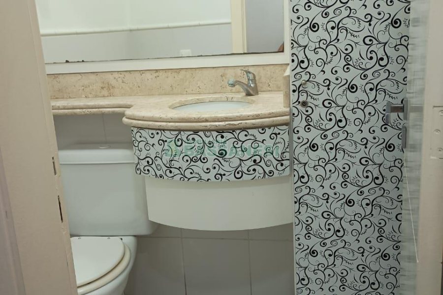 Sala com 33m², no bairro Centro em Caxias do Sul para Comprar