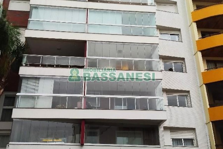 Apto Mobiliado com 120m², 3 dormitórios, 2 vagas, no bairro Panazzolo em Caxias do Sul para Alugar