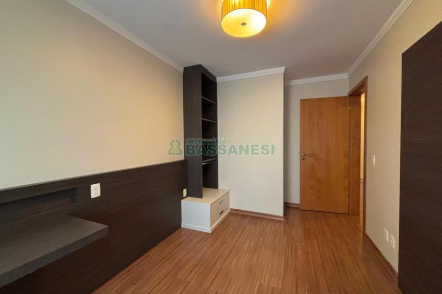 Apto Mobiliado com 120m², 3 dormitórios, 2 vagas, no bairro Panazzolo em Caxias do Sul para Alugar