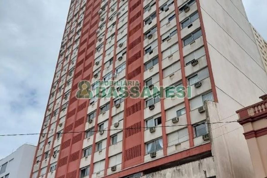 Apartamento com 142m², 3 dormitórios, 1 vaga, no bairro Centro em Caxias do Sul para Comprar