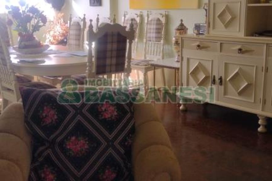 Apartamento com 142m², 3 dormitórios, 1 vaga, no bairro Centro em Caxias do Sul para Comprar