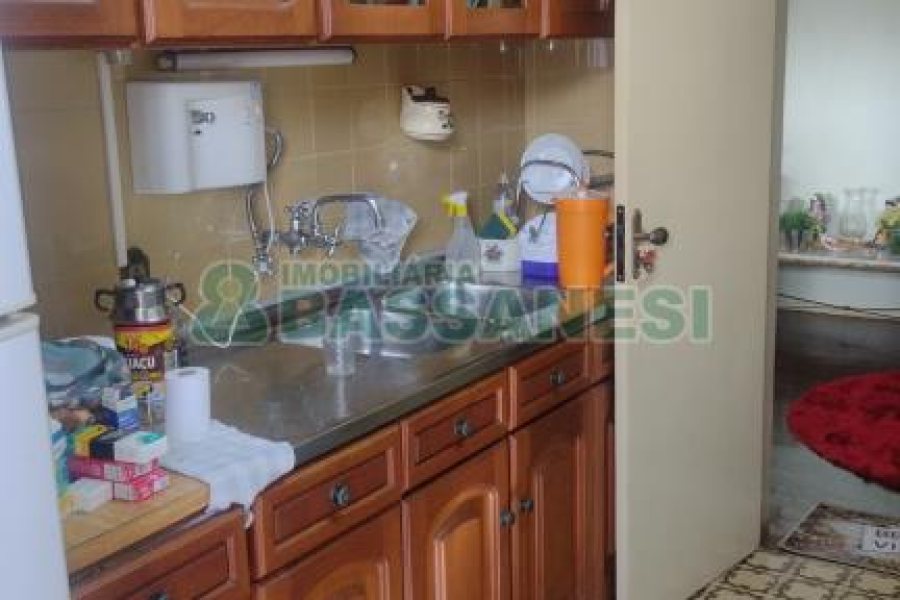 Apartamento com 142m², 3 dormitórios, 1 vaga, no bairro Centro em Caxias do Sul para Comprar