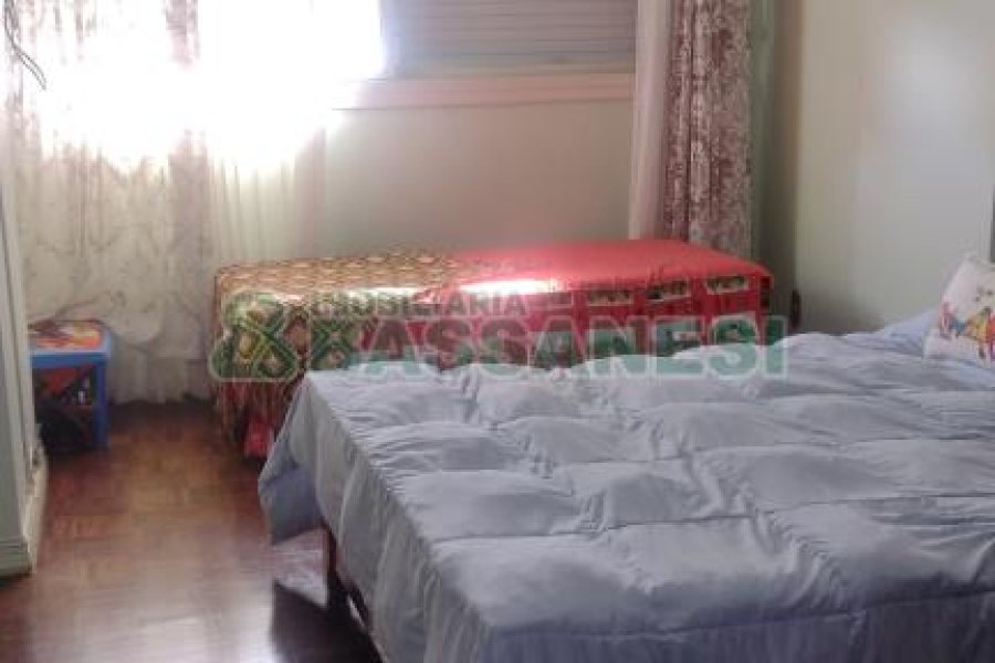 Apartamento com 142m², 3 dormitórios, 1 vaga, no bairro Centro em Caxias do Sul para Comprar