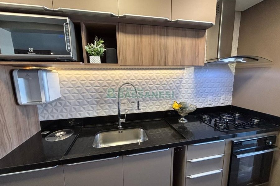 Apartamento com 97m², 2 dormitórios, 2 vagas, no bairro Jardim América em Caxias do Sul para Comprar