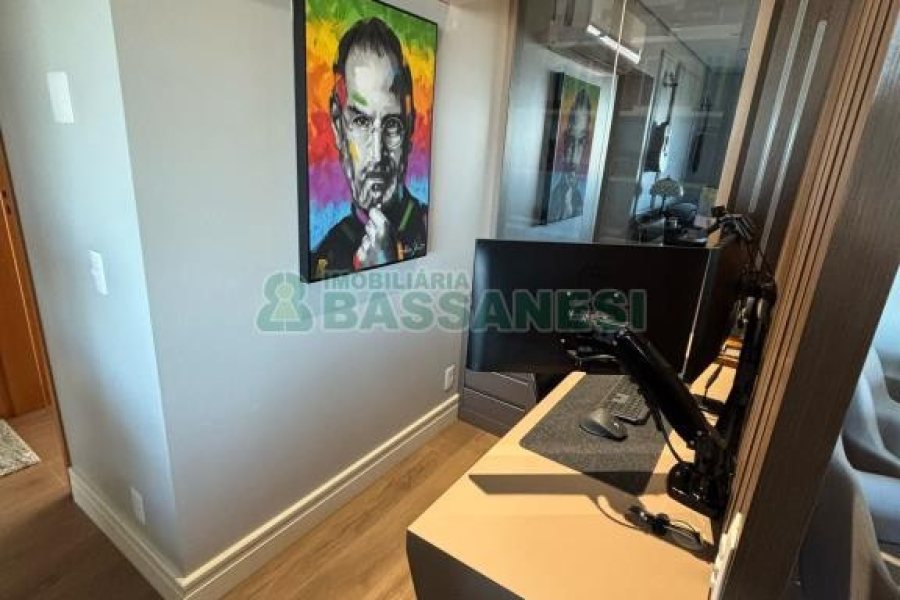 Apartamento com 97m², 2 dormitórios, 2 vagas, no bairro Jardim América em Caxias do Sul para Comprar