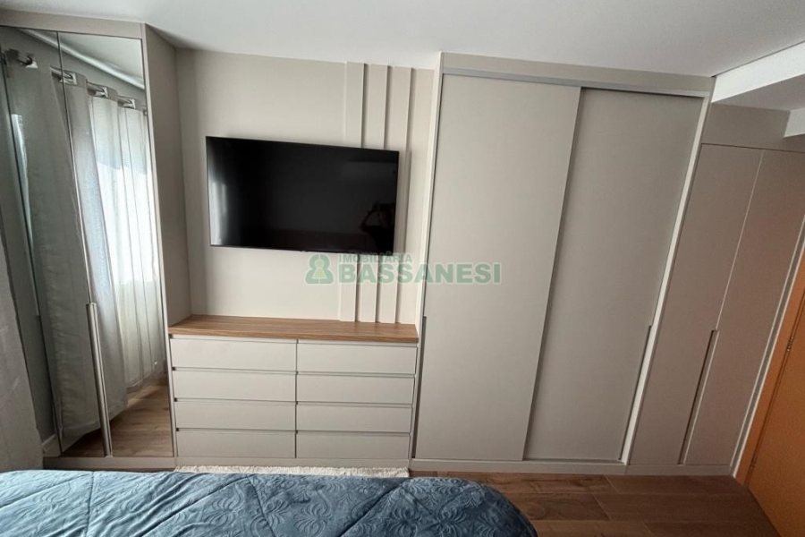 Apartamento com 97m², 2 dormitórios, 2 vagas, no bairro Jardim América em Caxias do Sul para Comprar