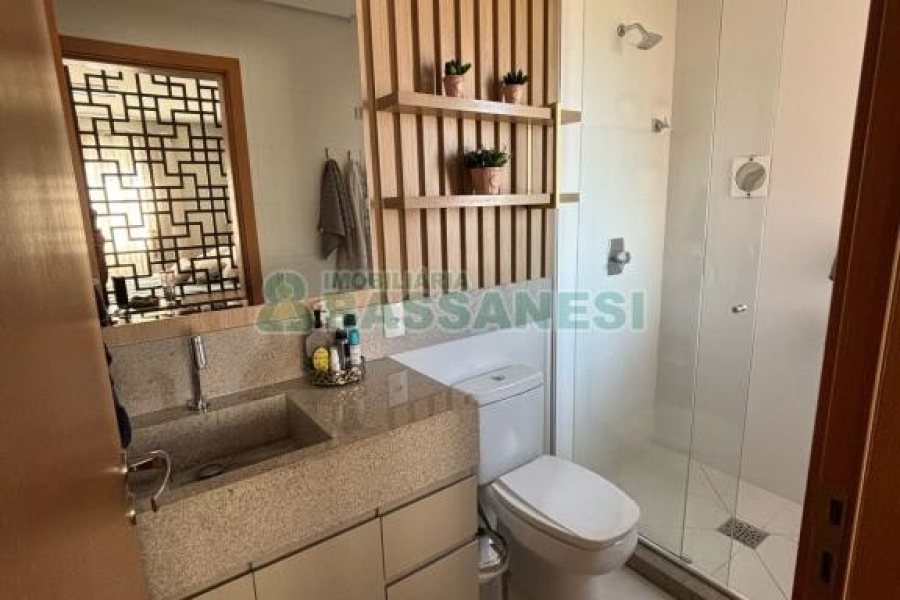 Apartamento com 97m², 2 dormitórios, 2 vagas, no bairro Jardim América em Caxias do Sul para Comprar
