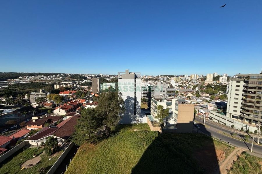 Apartamento com 97m², 2 dormitórios, 2 vagas, no bairro Jardim América em Caxias do Sul para Comprar