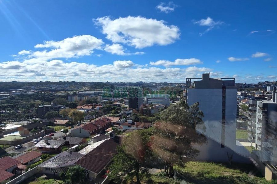 Apto Mobiliado com 97m², 2 dormitórios, 2 vagas, no bairro Jardim América em Caxias do Sul para Comprar