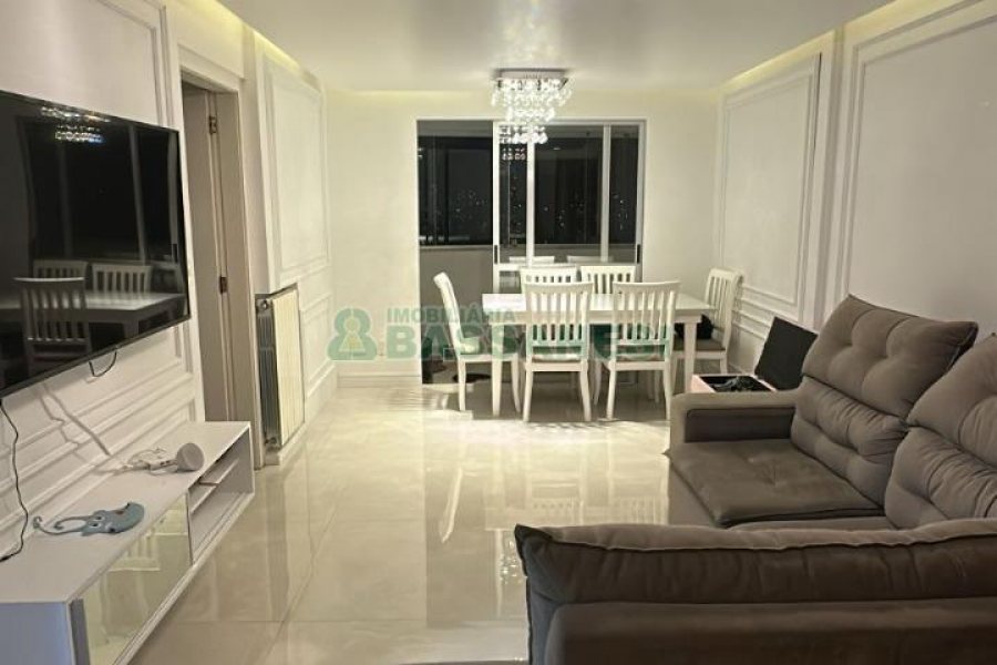 Apartamento com 94m², 3 dormitórios, 1 vaga, no bairro Rio Branco em Caxias do Sul para Comprar