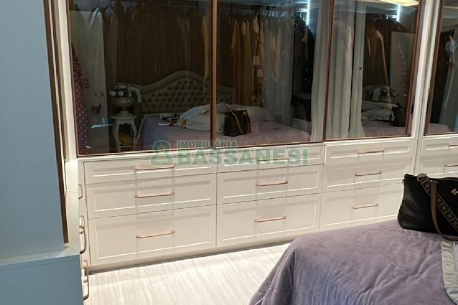 Apartamento com 94m², 3 dormitórios, 1 vaga, no bairro Rio Branco em Caxias do Sul para Comprar