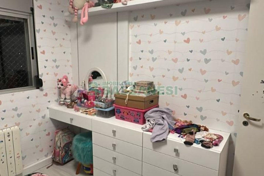 Apartamento com 94m², 3 dormitórios, 1 vaga, no bairro Rio Branco em Caxias do Sul para Comprar