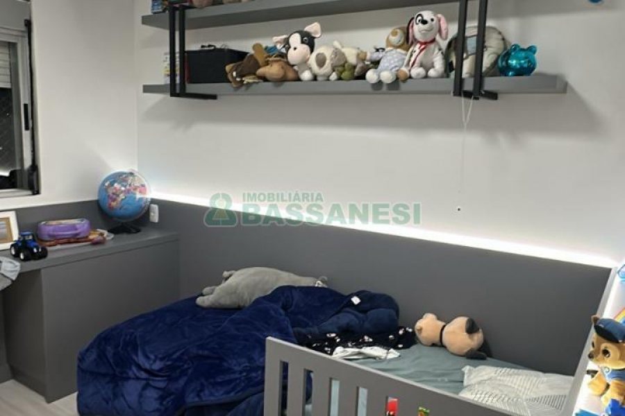 Apartamento com 94m², 3 dormitórios, 1 vaga, no bairro Rio Branco em Caxias do Sul para Comprar