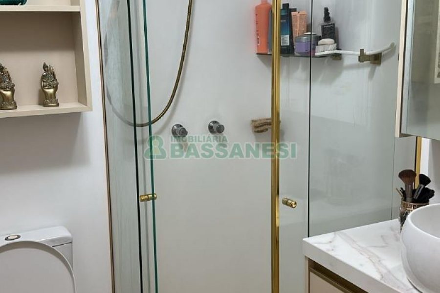 Apartamento com 94m², 3 dormitórios, 1 vaga, no bairro Rio Branco em Caxias do Sul para Comprar