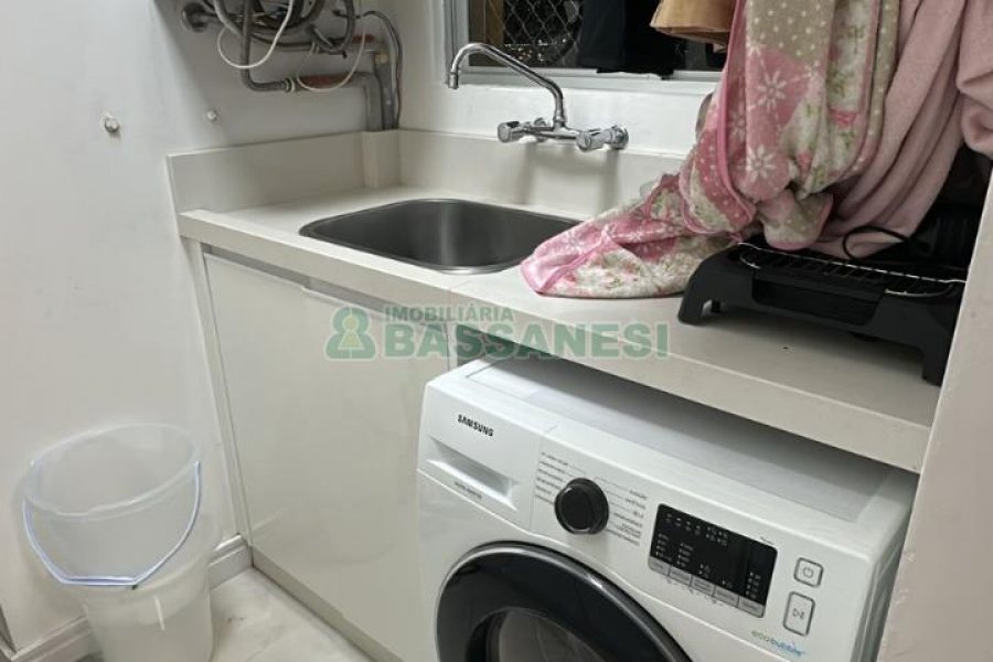 Apartamento com 94m², 3 dormitórios, 1 vaga, no bairro Rio Branco em Caxias do Sul para Comprar