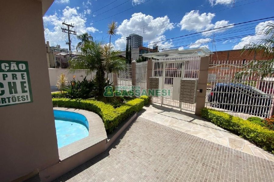 Apto Mobiliado com 83m², 2 dormitórios, 2 vagas, no bairro Rio Branco em Caxias do Sul para Alugar