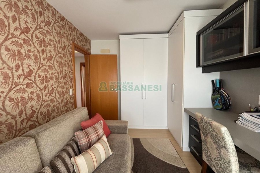 Apto Mobiliado com 83m², 2 dormitórios, 2 vagas, no bairro Rio Branco em Caxias do Sul para Alugar