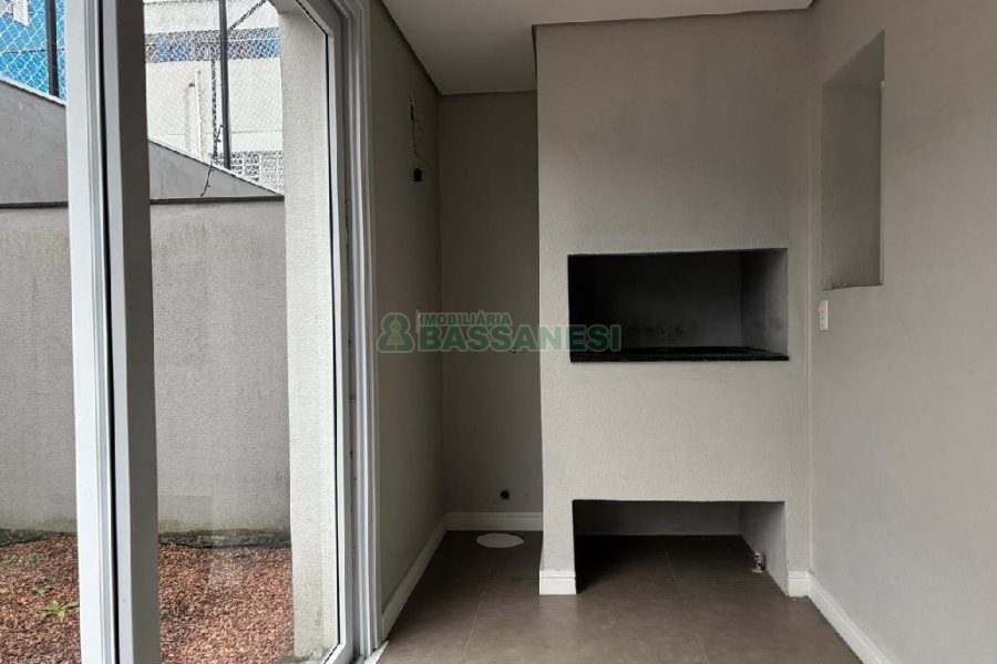 Casa com 310m², 3 dormitórios, 4 vagas, no bairro Jardim América em Caxias do Sul para Alugar