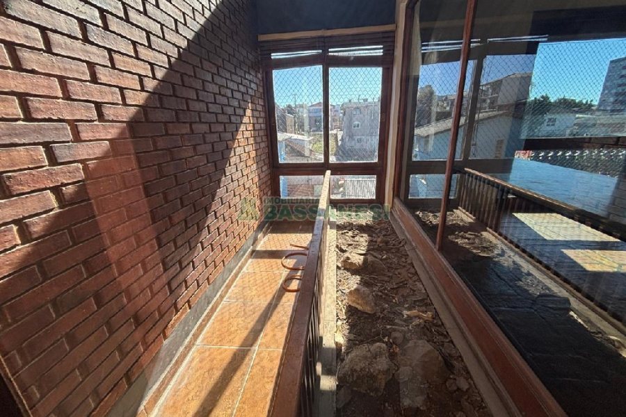 Apartamento com 225m², 3 dormitórios, 3 vagas, no bairro Rio Branco em Caxias do Sul para Comprar